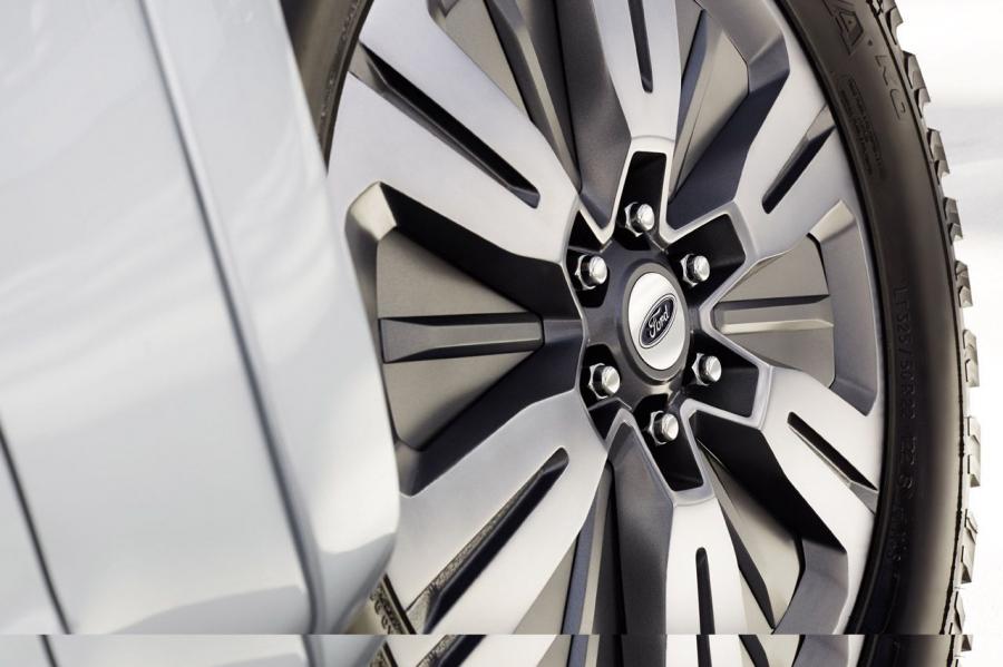  Ford Atlas Concept 2013 года  (фото 2 из 57)